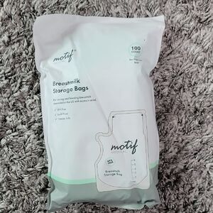 Motif Breastmilk Storage Bags